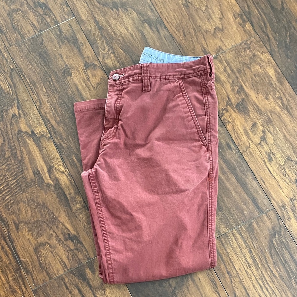 Toad&Co Men's Chinos in Rust